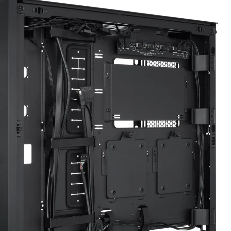 Caja/Torre Lian Li Lancool 216 Mesh RGB Negro