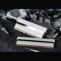 Memoria DDR4 Team Group T-Force Xtreem ARGB White 16GB 2x8GB 3600MHz CL18